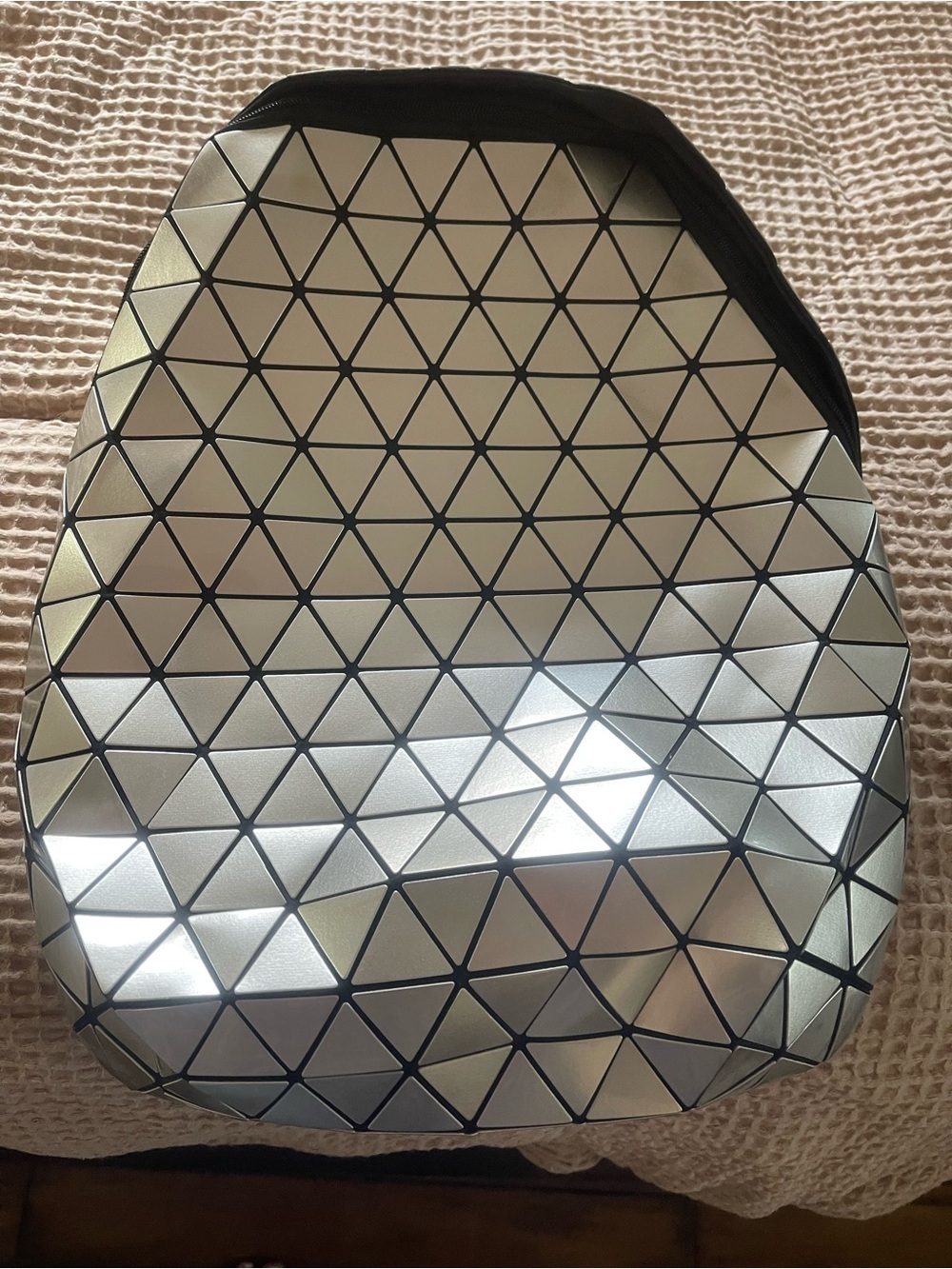 Geometric Reflective Wall Panel in Silver - Modern Decorative Accent